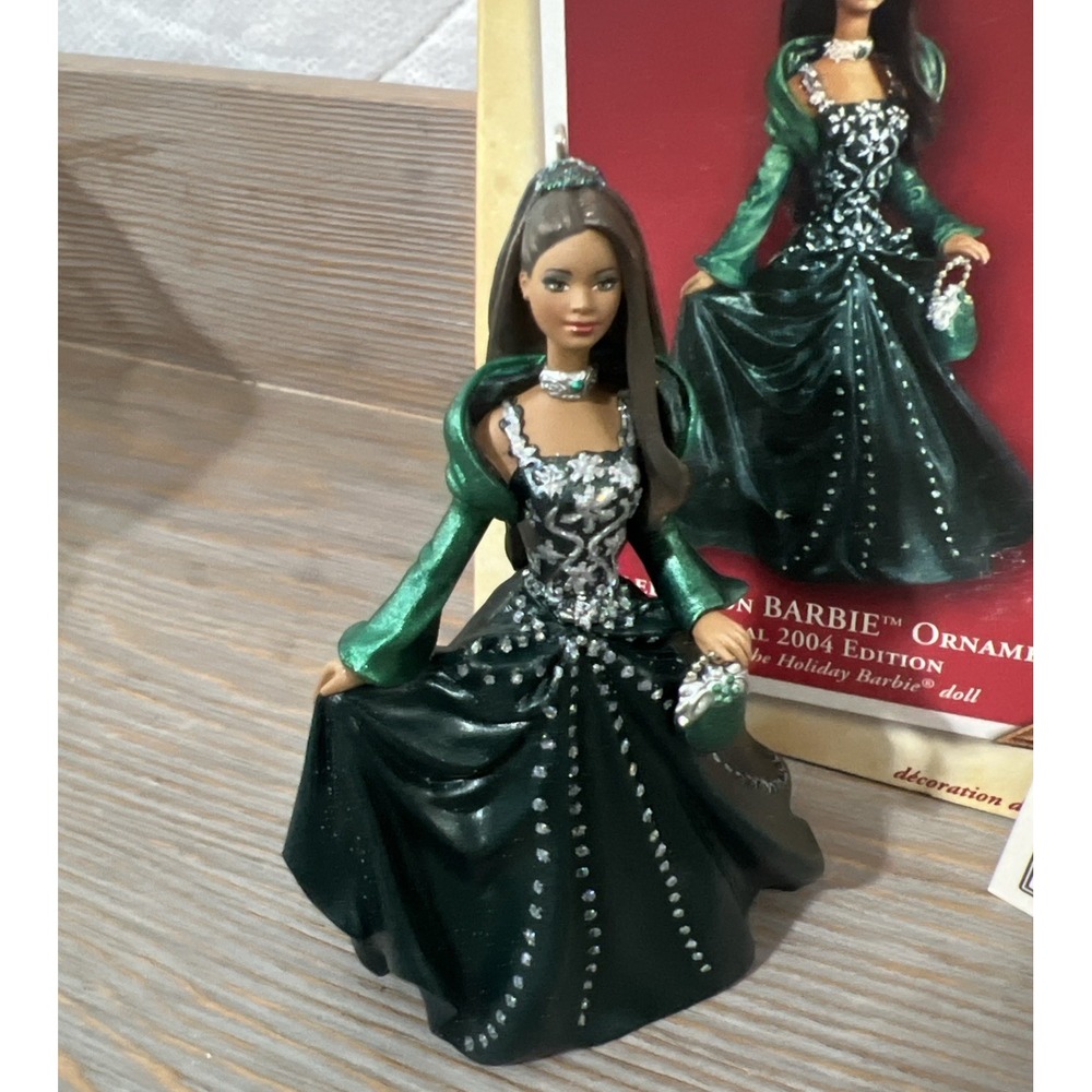 Hallmark Keepsake‎ 2004 Celebration Barbie African American Christmas Ornament
